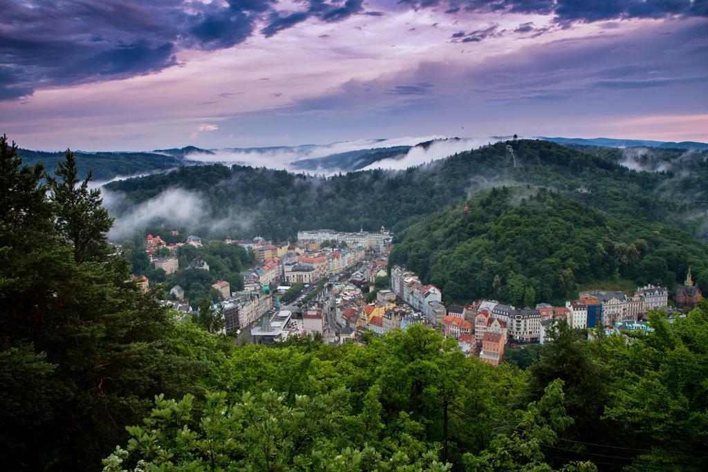 Bluestars Apartments Karlovy Vary Kültér fotó